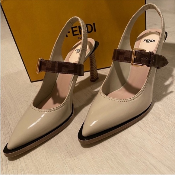 Authentic Fendi - Picture 3 of 6